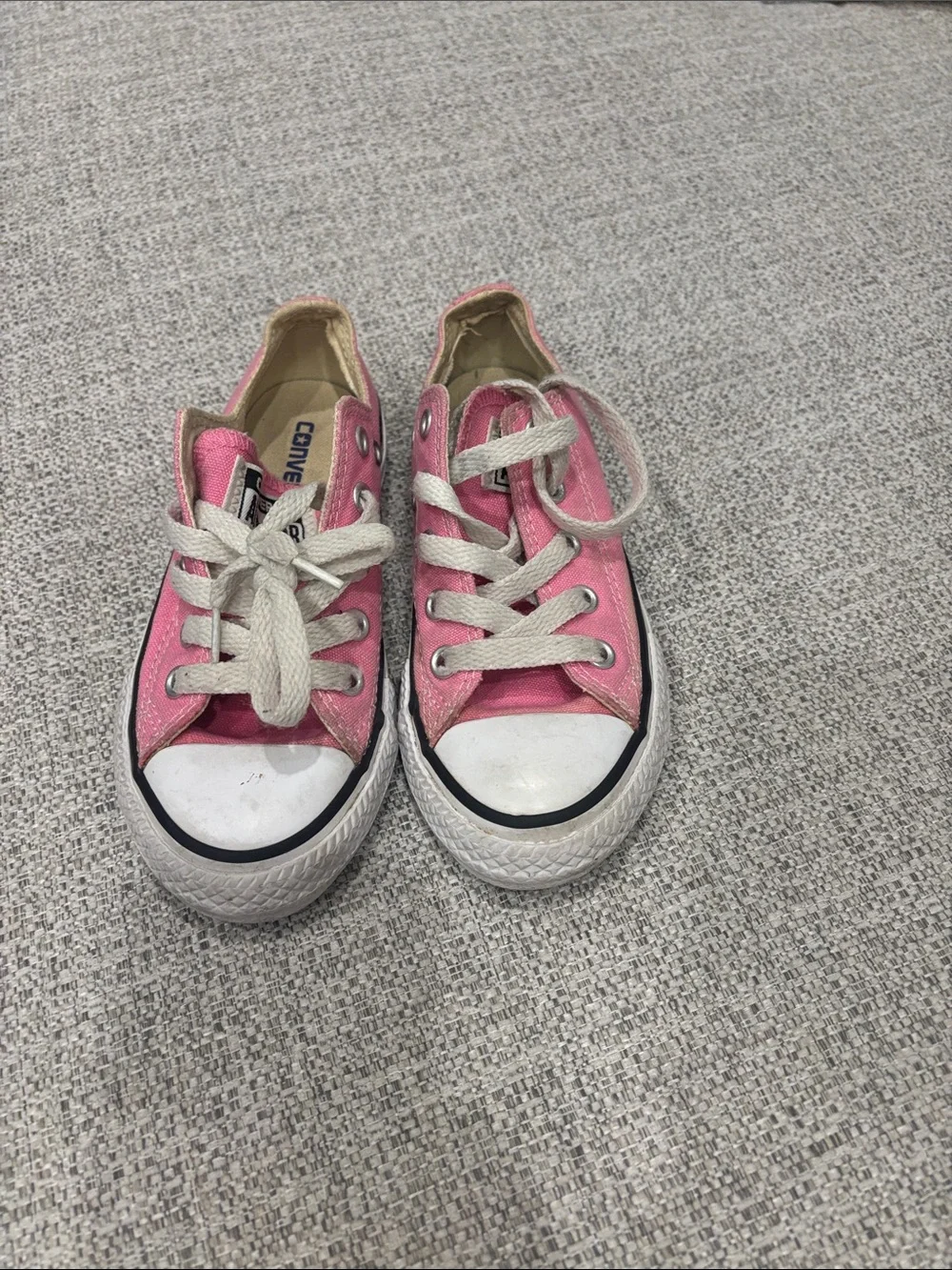 Converse Kids Low-Top Sneakers in Pink and White
